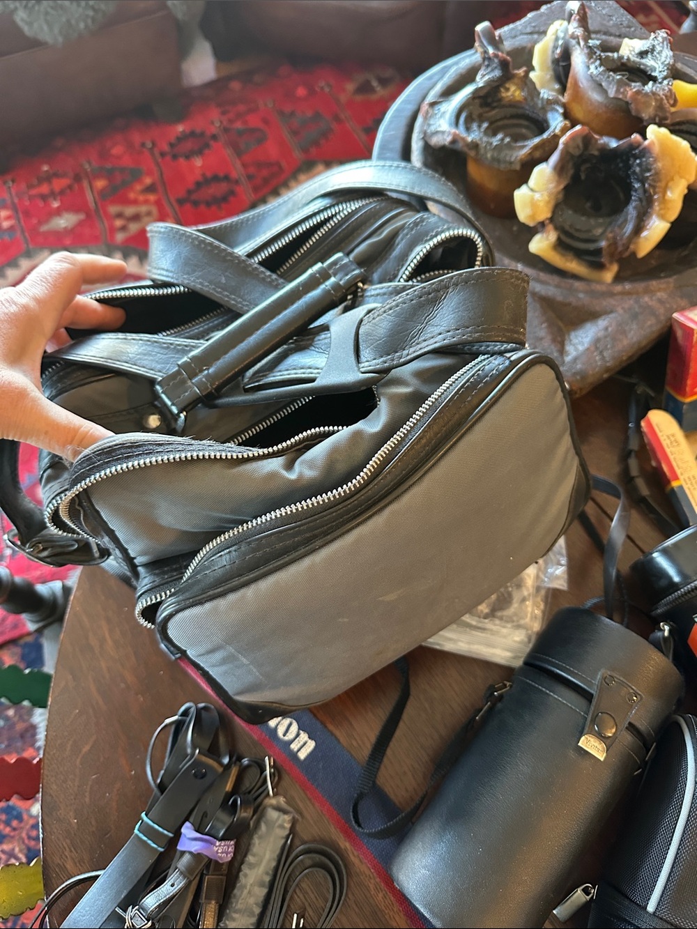 Vintage Minolta Camera Bundle. 2 bodys, 5 lenses, 2 bags, 2 instant ++ - Picture 11 of 16